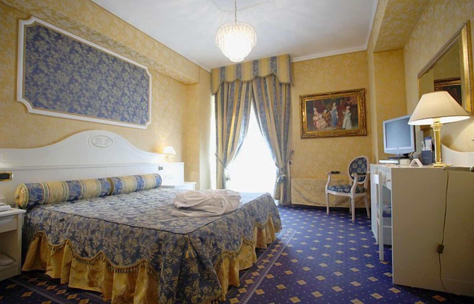 Hotel Palace Catanzaro Esterno foto