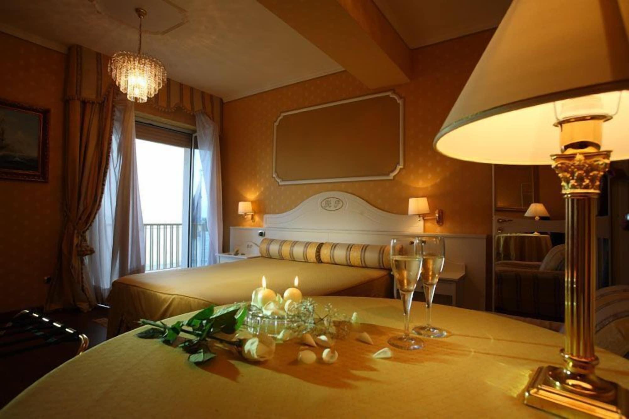 Hotel Palace Catanzaro Esterno foto
