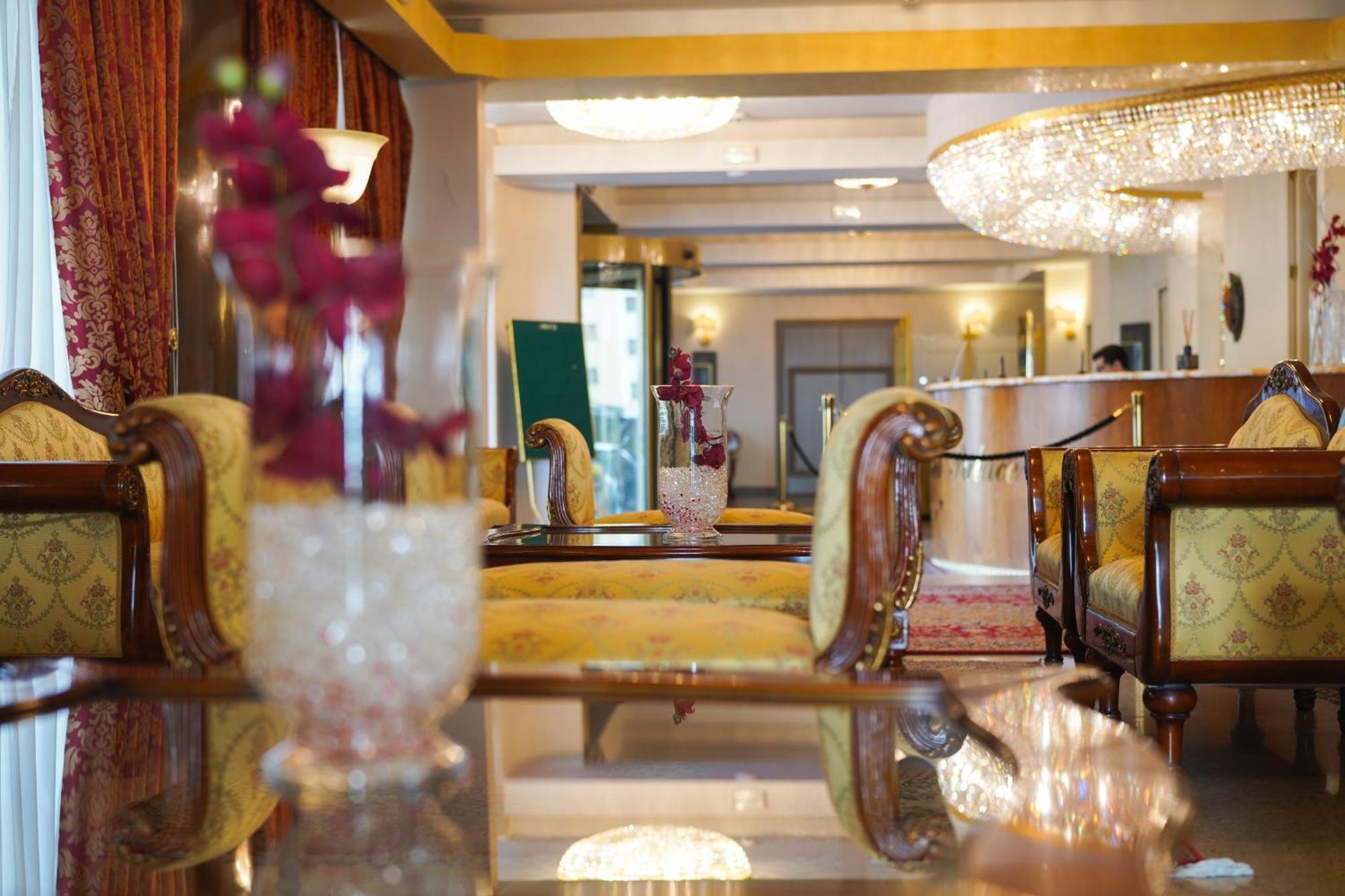Hotel Palace Catanzaro Esterno foto